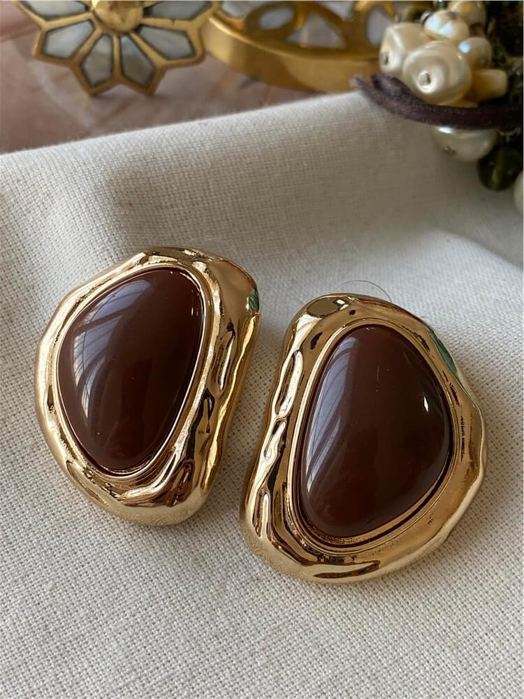 Gold Detaylı Kahverengi D Model Küpe