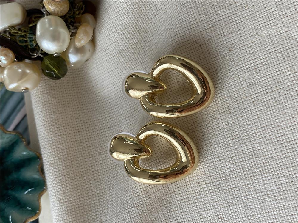 Gold Heart Design Küpe