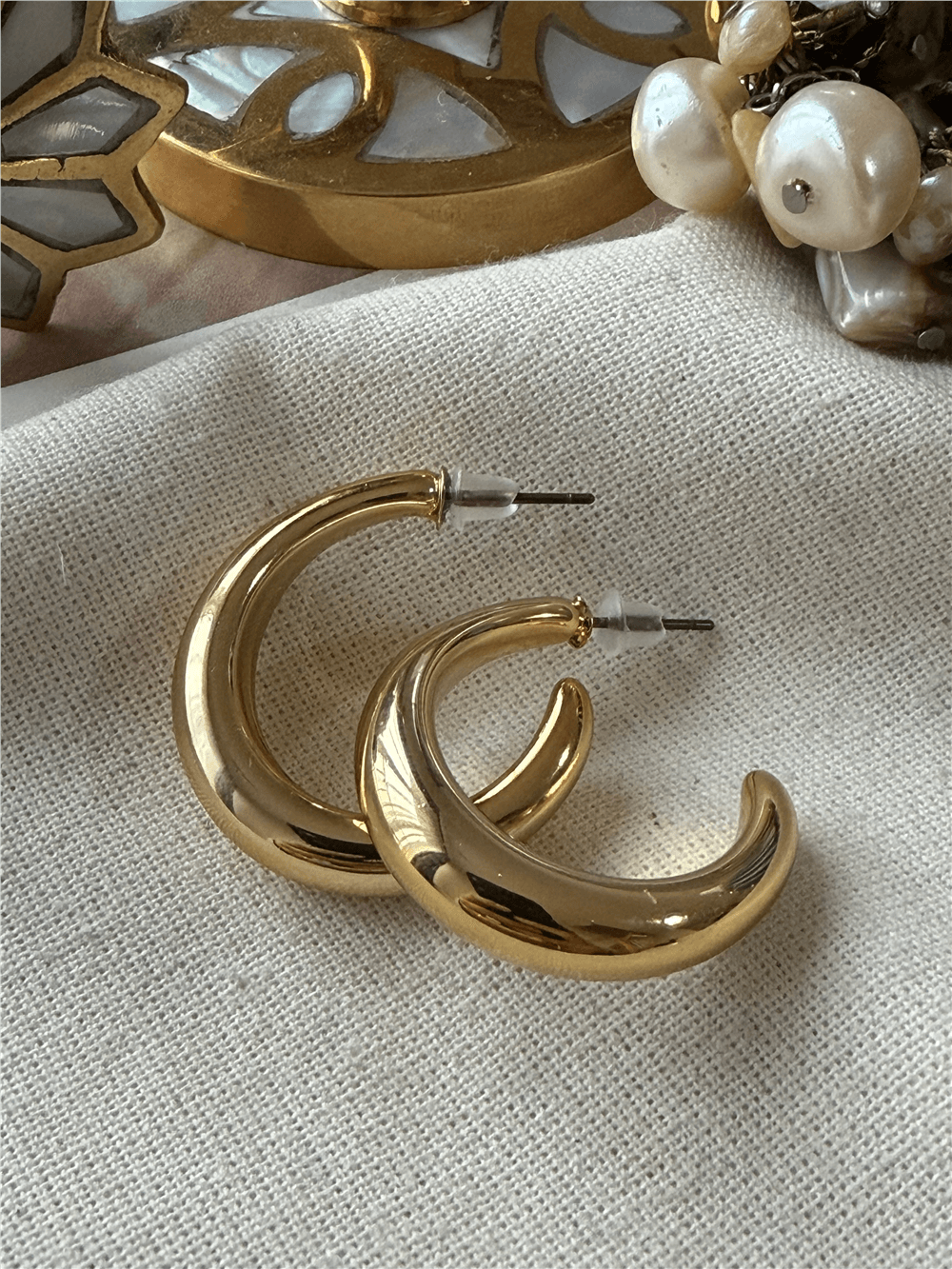 Gold Hilal Küpe
