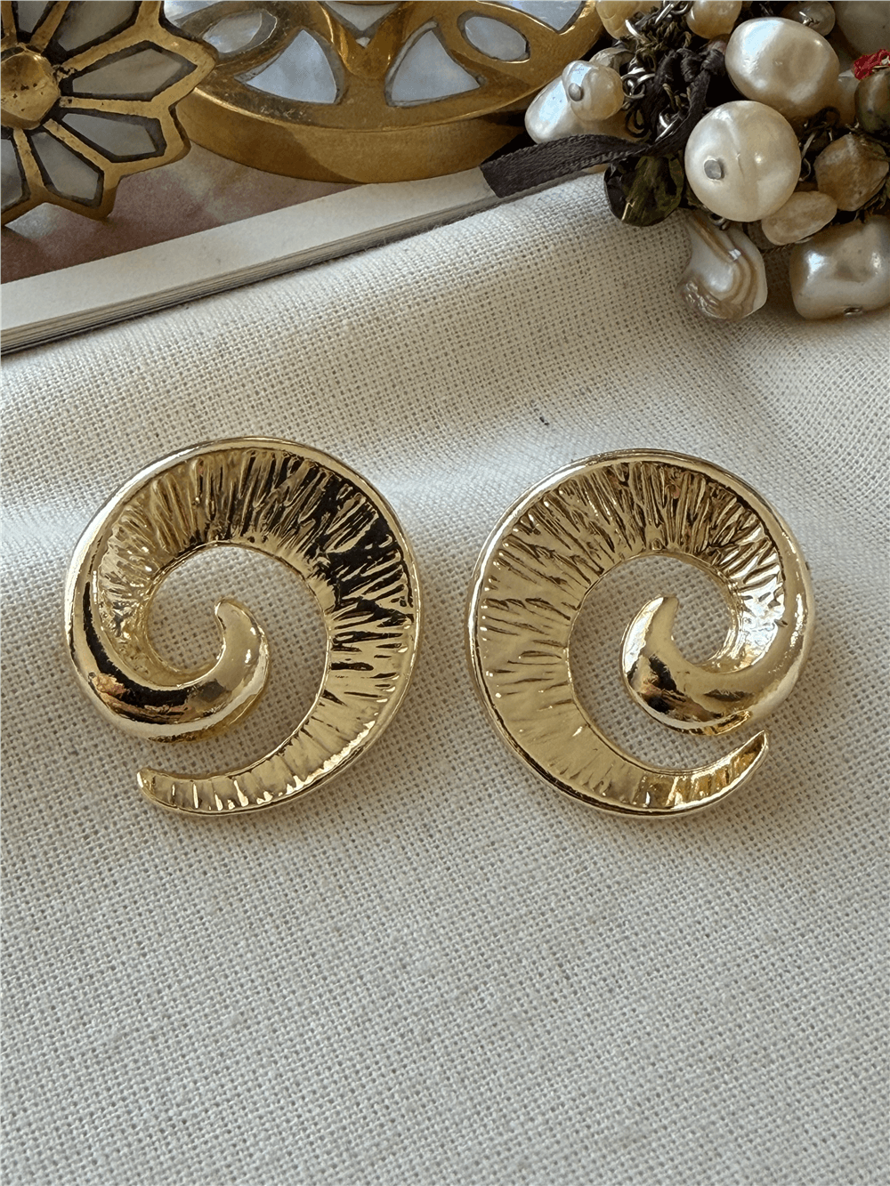 Gold Sarmal Küpe