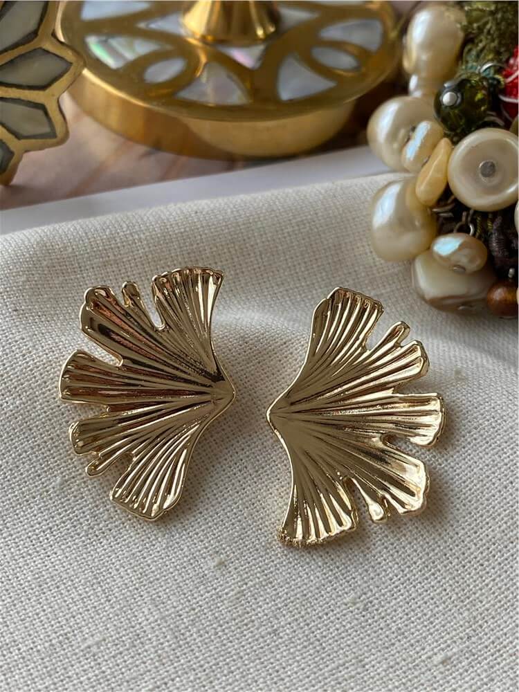 Gold Vintage Yaprak Küpe