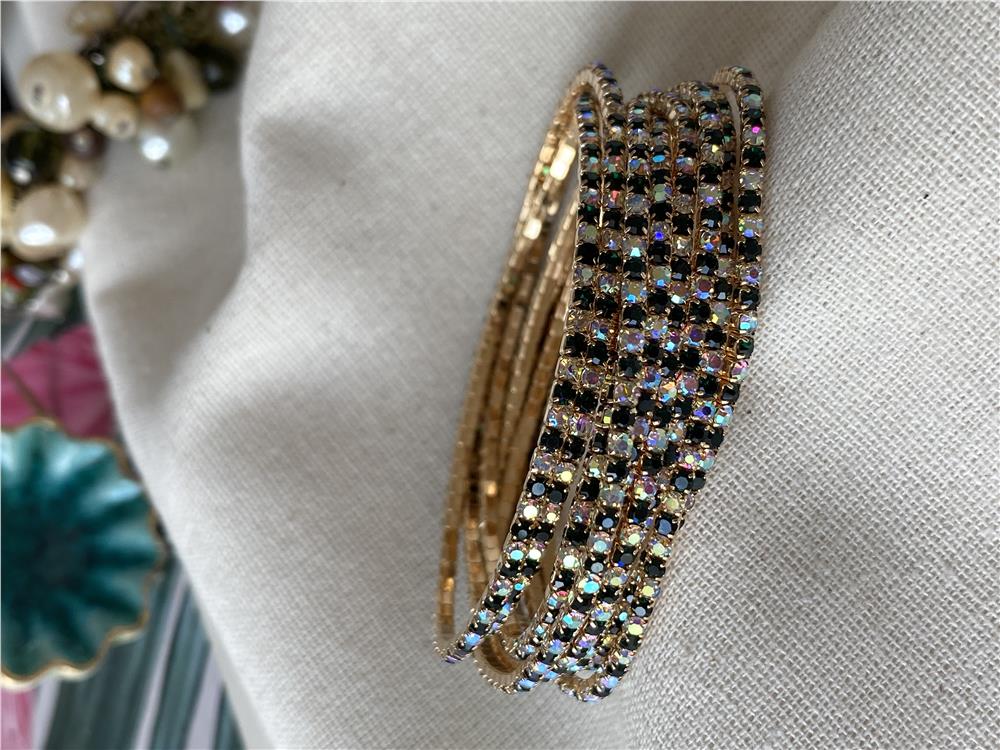 Green Holo Gold Esnek Suyolu Bileklik
