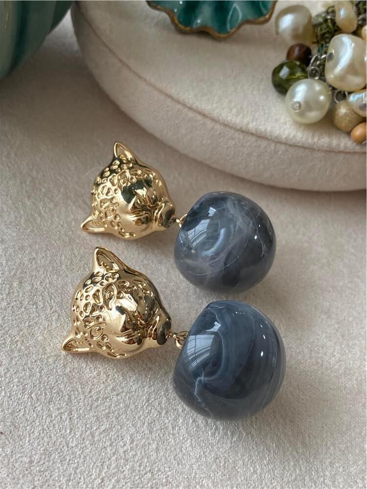 Gri Topçuklu Kaplan Küpe