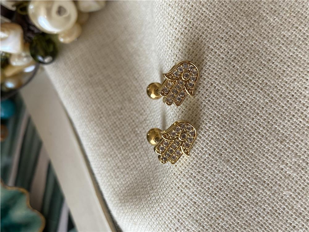Hamsa'nın Eli Piercing