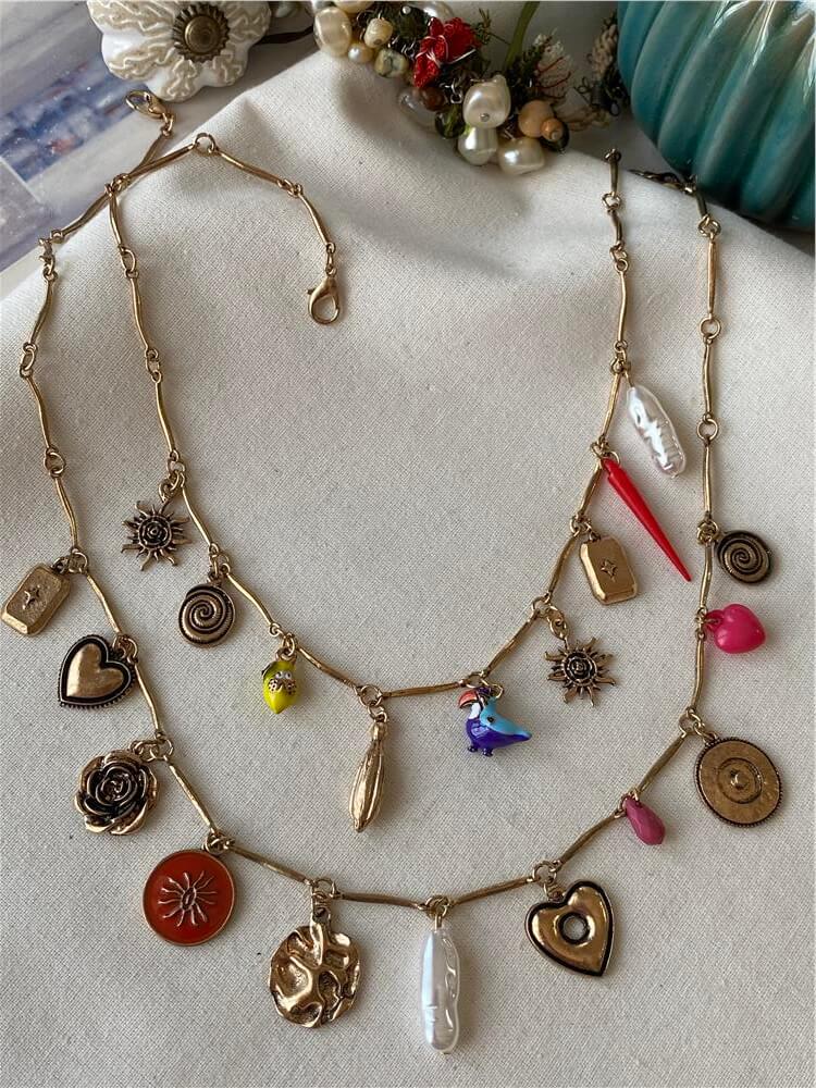 İkili Renkli Charmlı Vintage Kolye