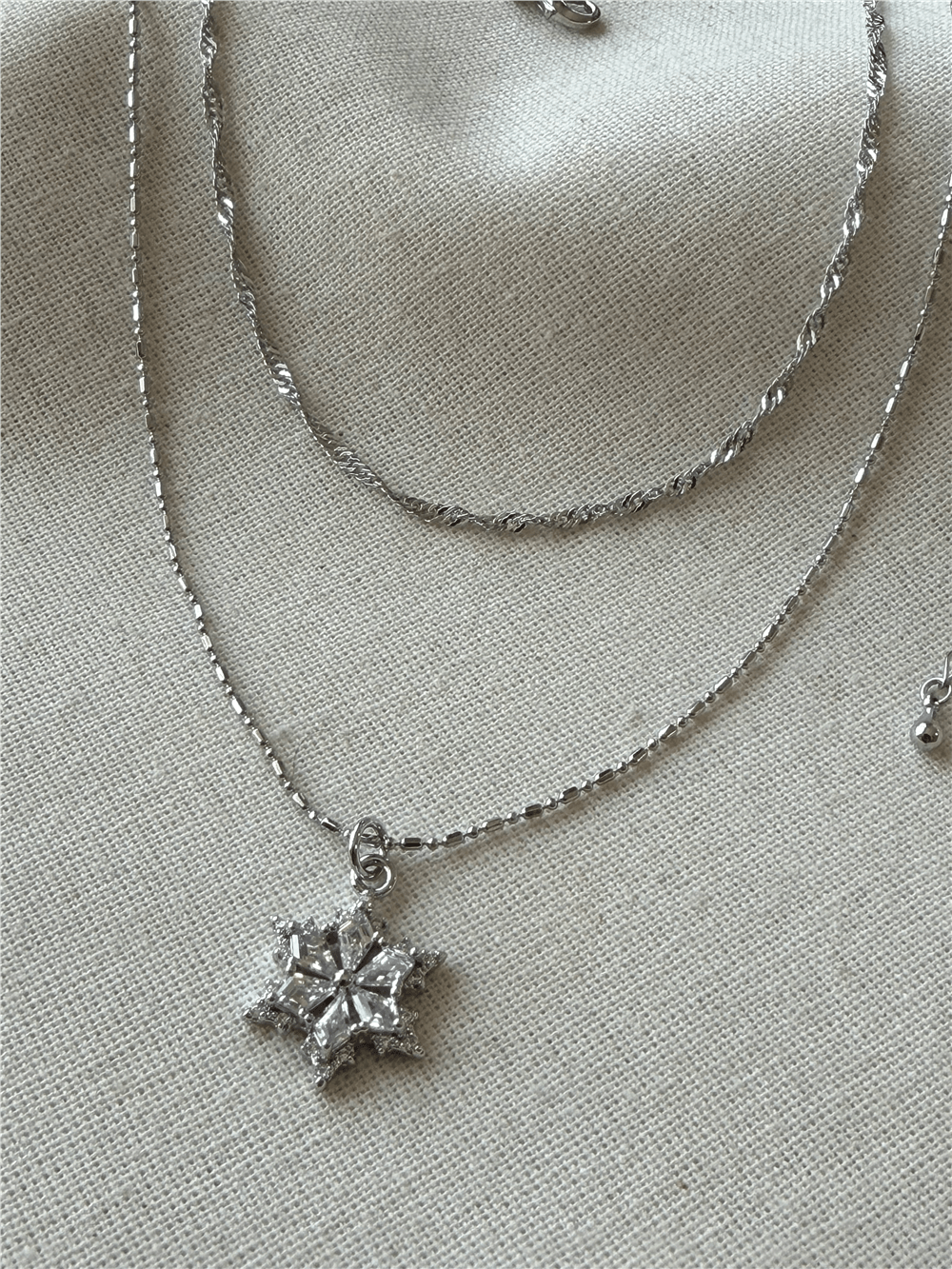 İkili Silver Kar Tanesi Charmlı Kolye