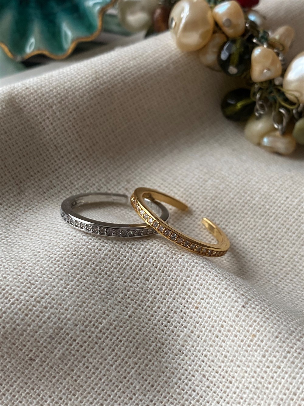 İnce Minimal Taşlı Yüzük