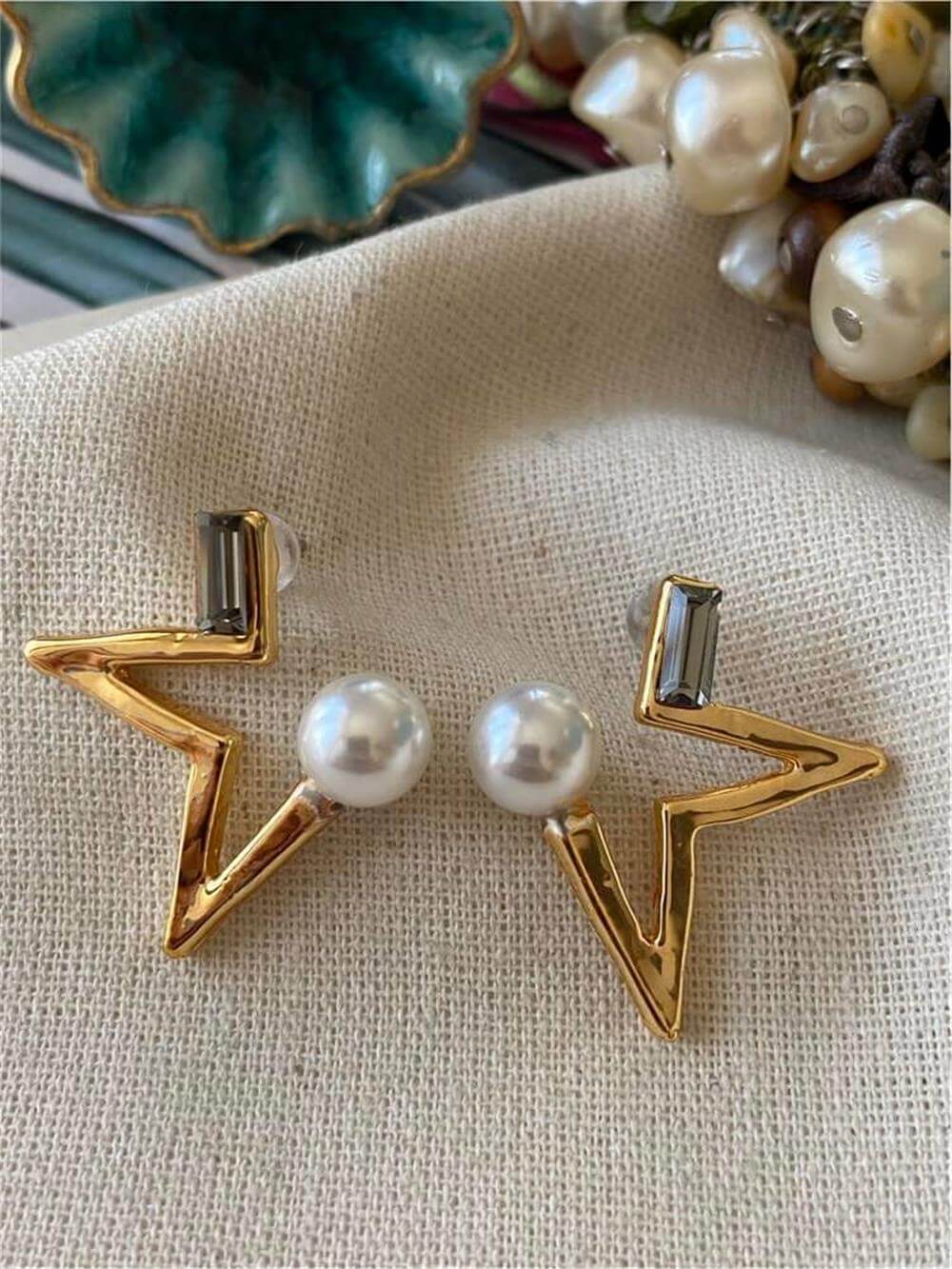 İnci Toplu Yıldız Küpe