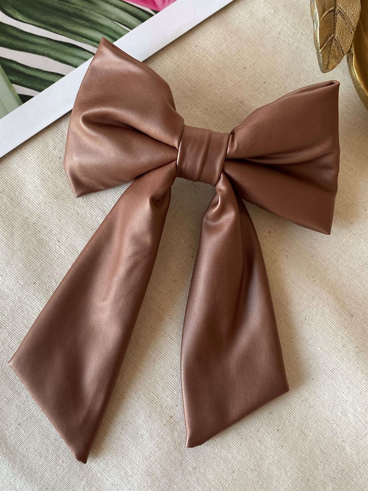 Brown Bow Buckle