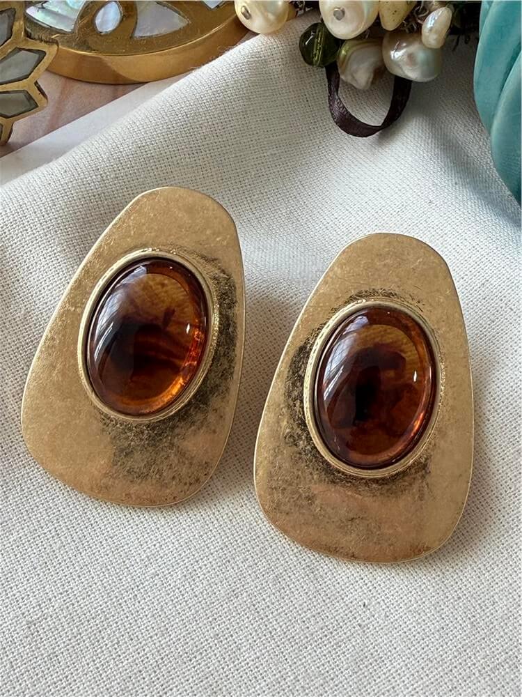Kahverengi Taşlı Gold Plaka Küpe