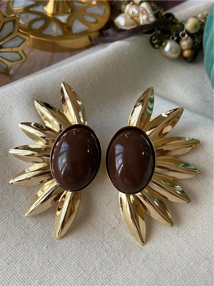 Kahverengi Yarım Metal Çiçek Küpe