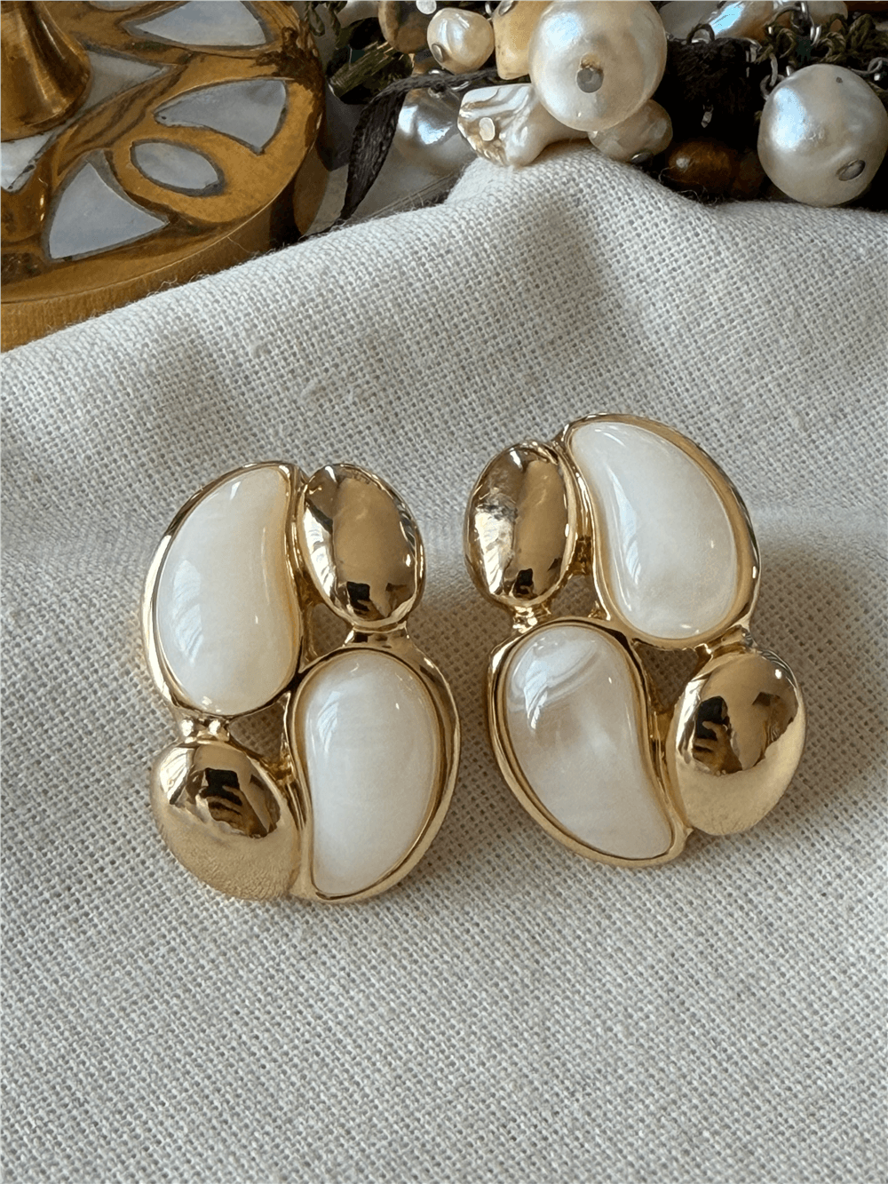 Krem Taşlı Bubble Model Küpe