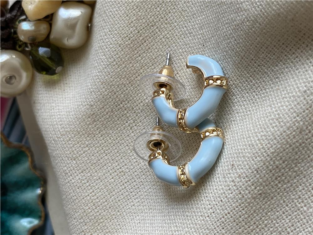 Mavi Desenli Mini Halka Küpe