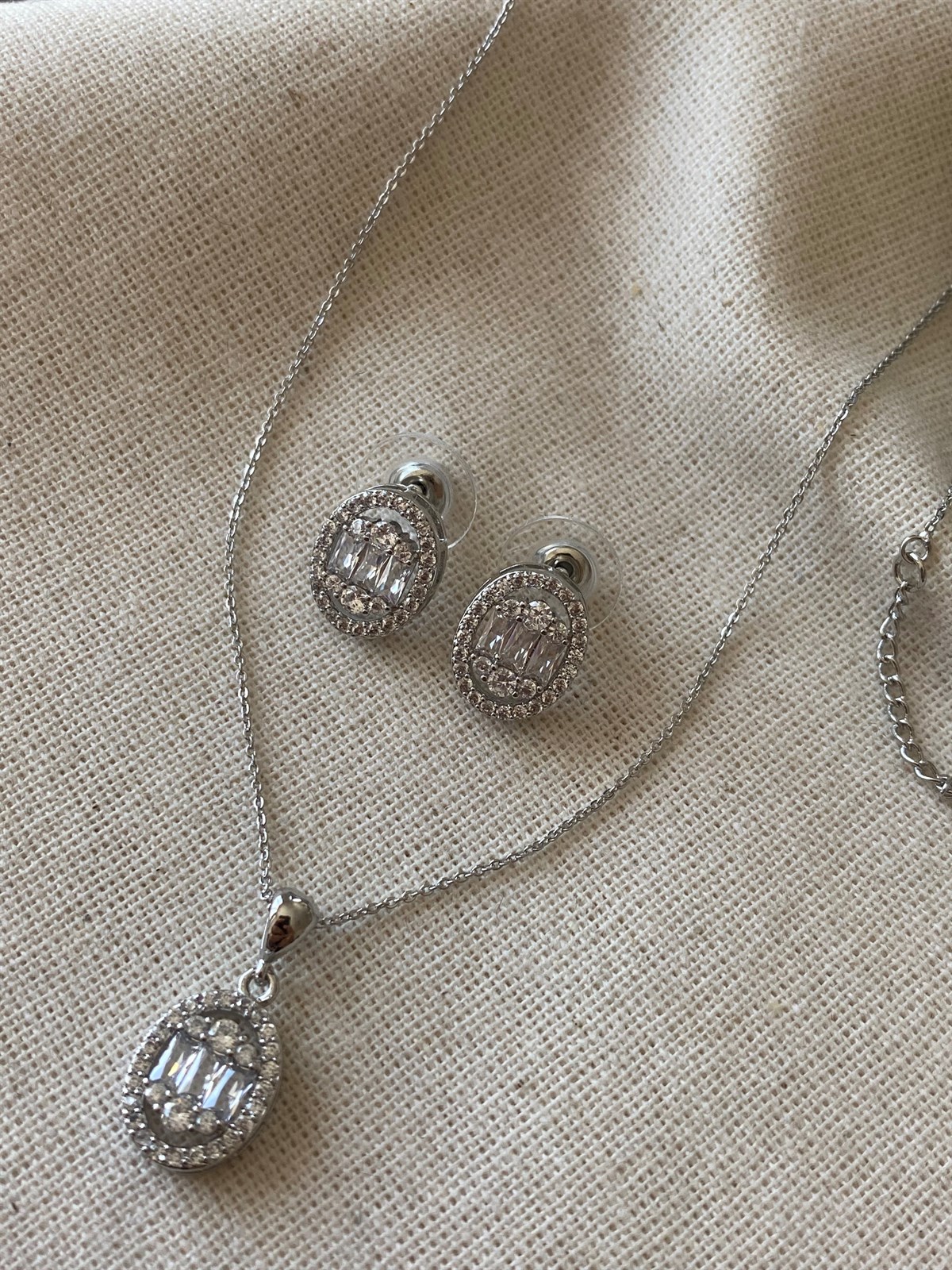 Oval Baget Kolye Set