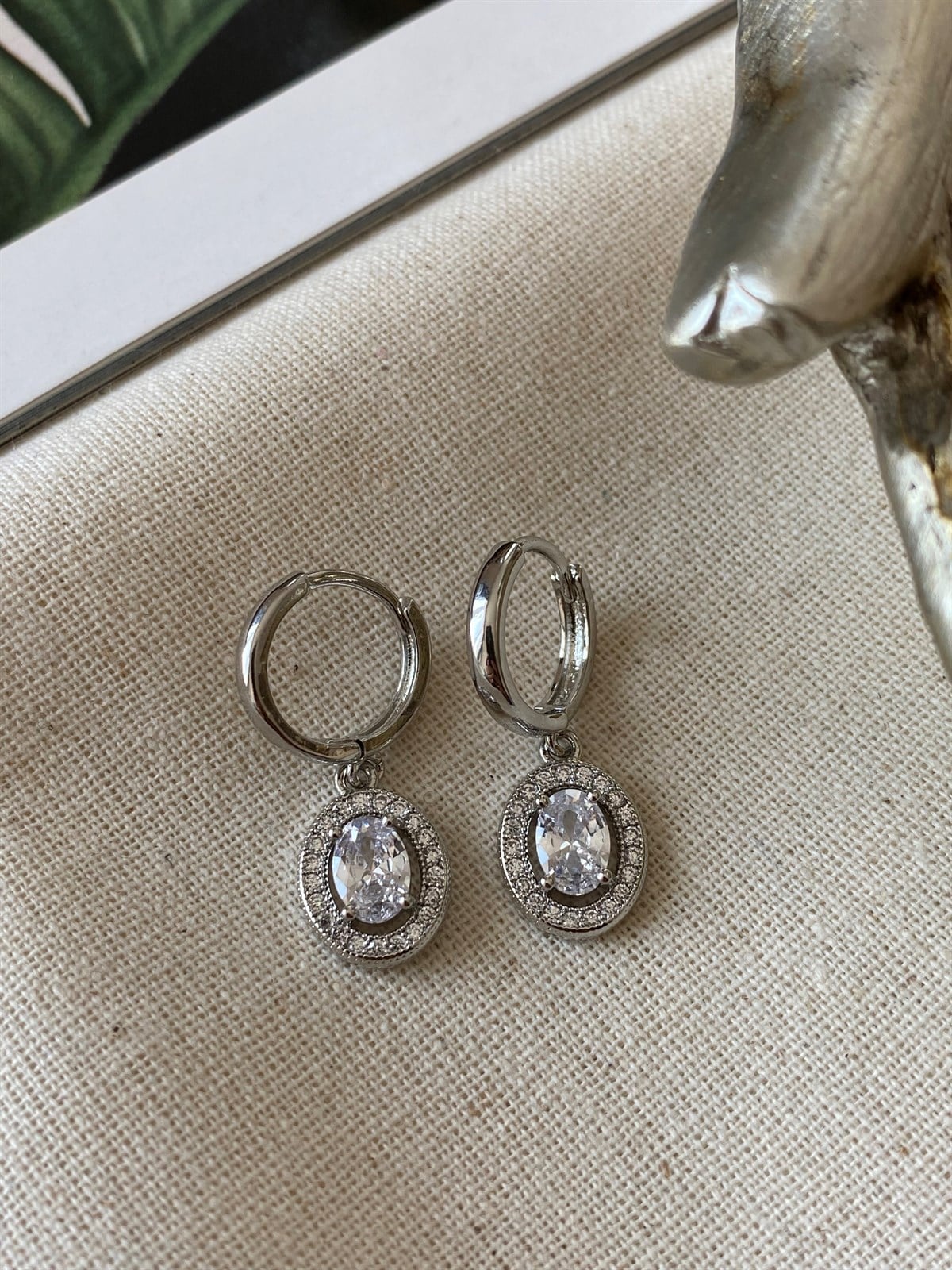 Oval Tektaş Küpe S