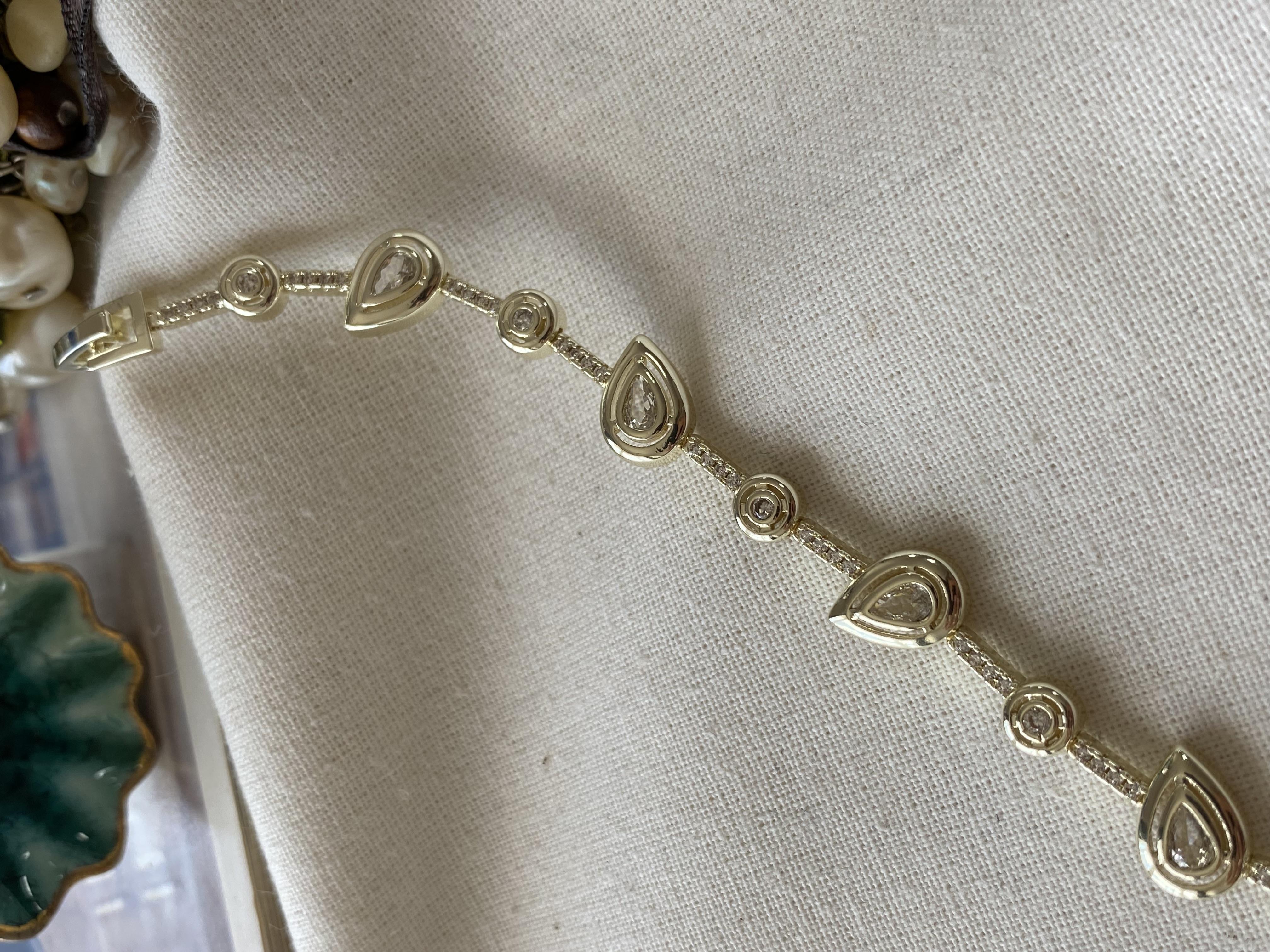 Özel Seri 14K Beyaz Taşlı Bileklik