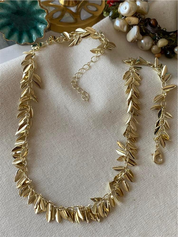 Özel Seri 14K Mini Yapraklar Kolye
