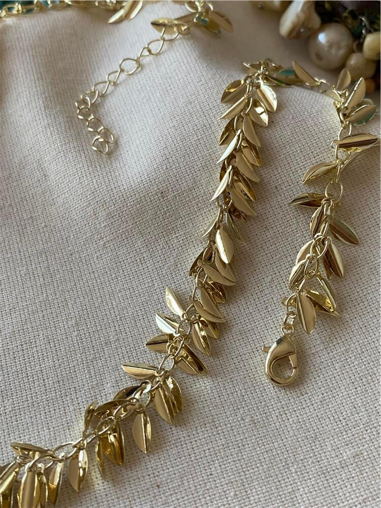 Özel Seri 14K Mini Yapraklar Kolye