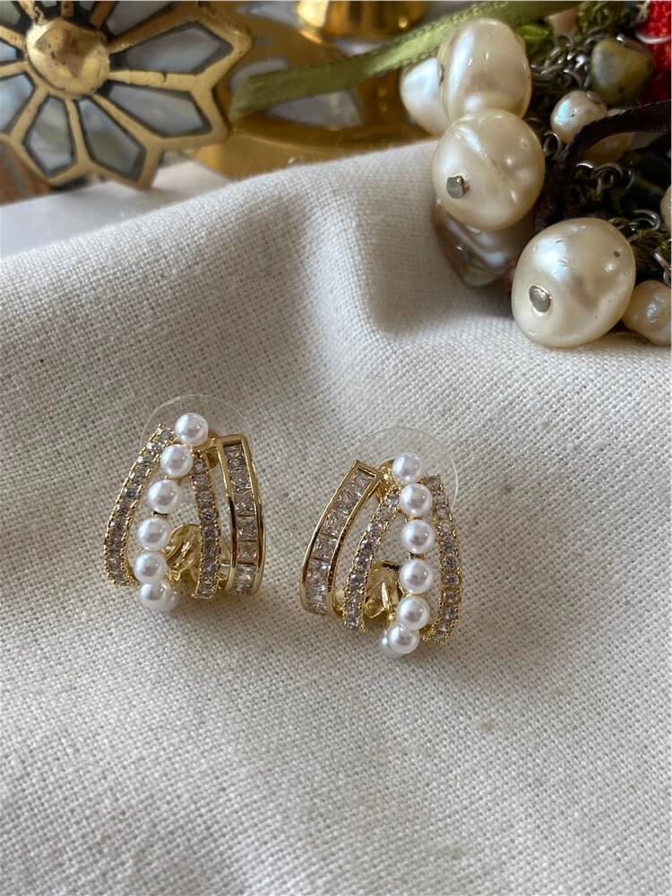 Özel Seri 14K Taşlı İncili Mini Kaburga Tasarım Küpe