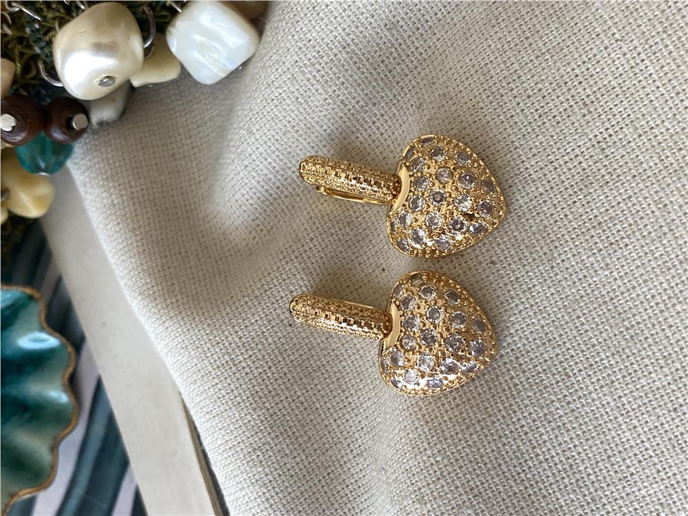 Özel Seri Chic Heart Küpe