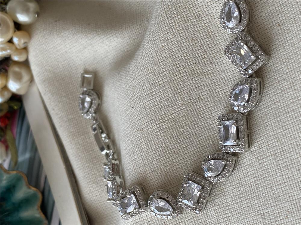 Özel Seri Taşlı Design Bileklik