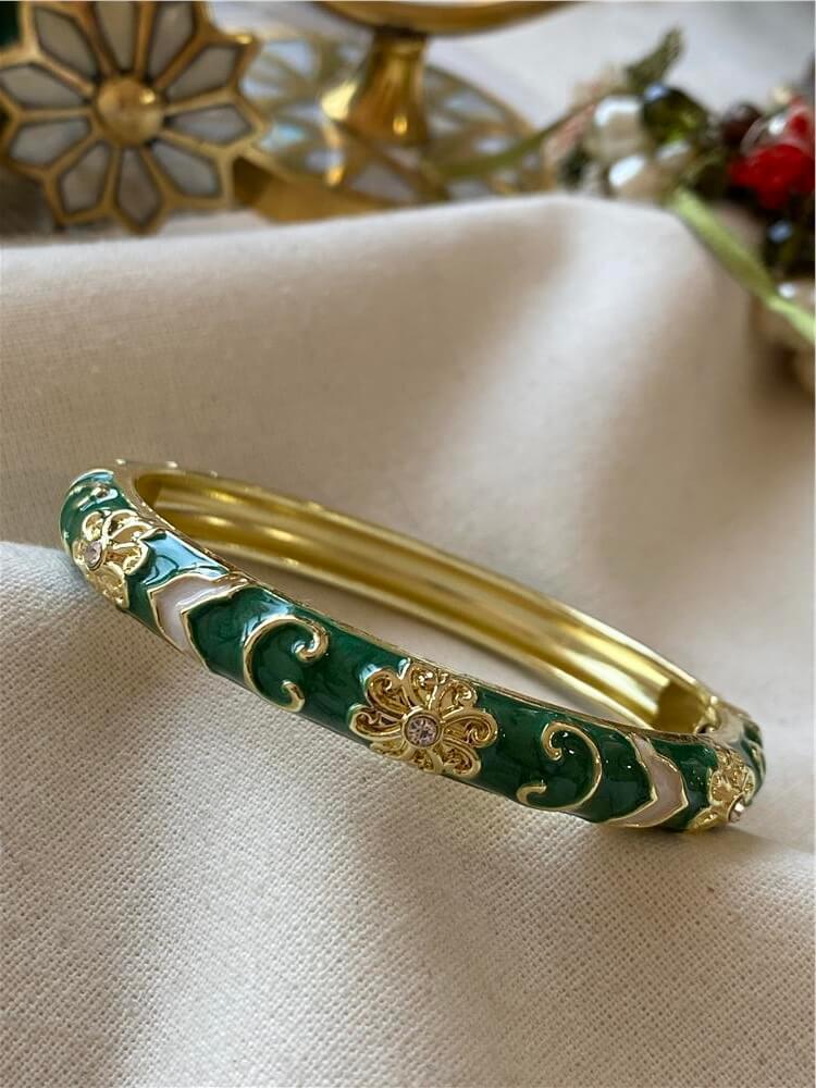 Özel Seri Yeşil Mineli V Desenli Çiçekli Kelepçe