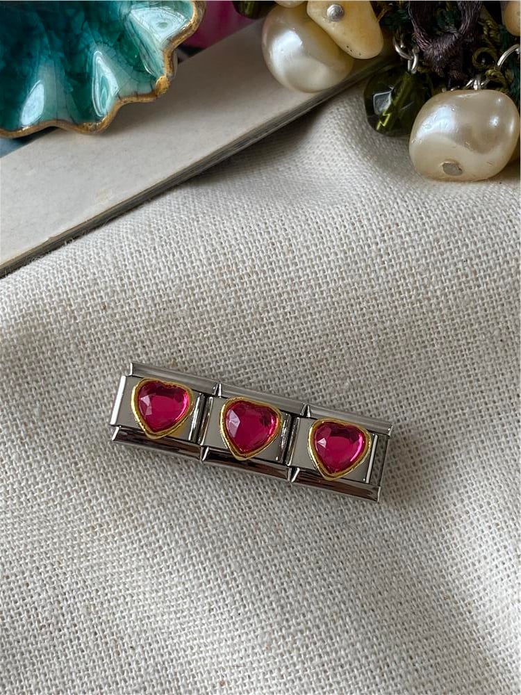 Pembe Kalp Nomi Charm