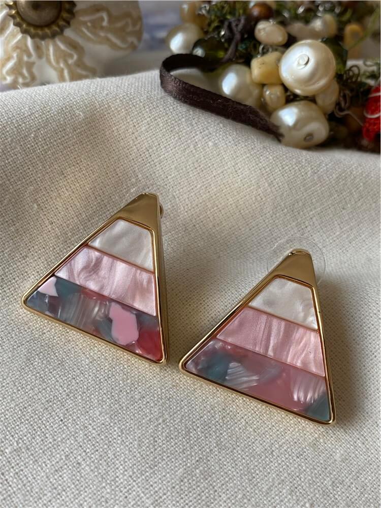 Pembe Mineli Üçgen Küpe