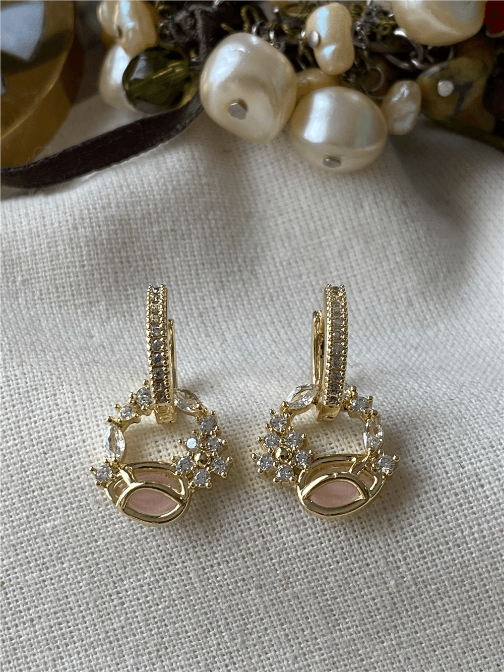 Pembe Taşlı Çiçekli Küpe