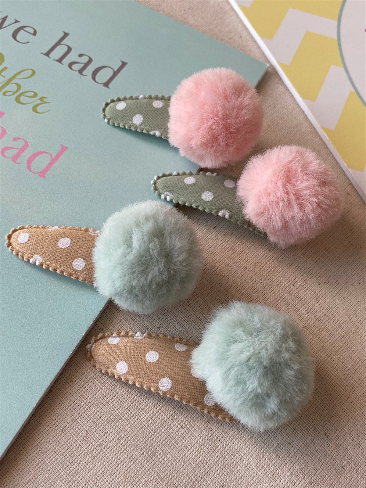 Puantiyeli Ponpon Toka