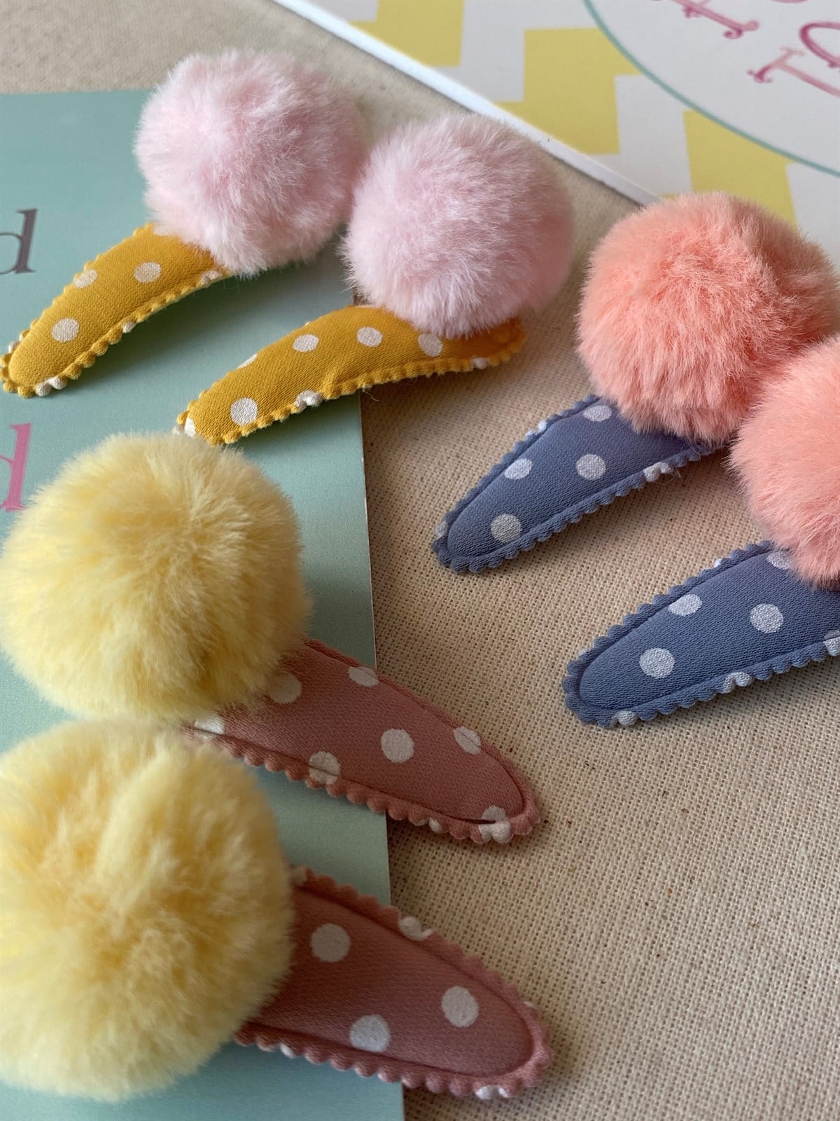 Puantiyeli Ponpon Toka