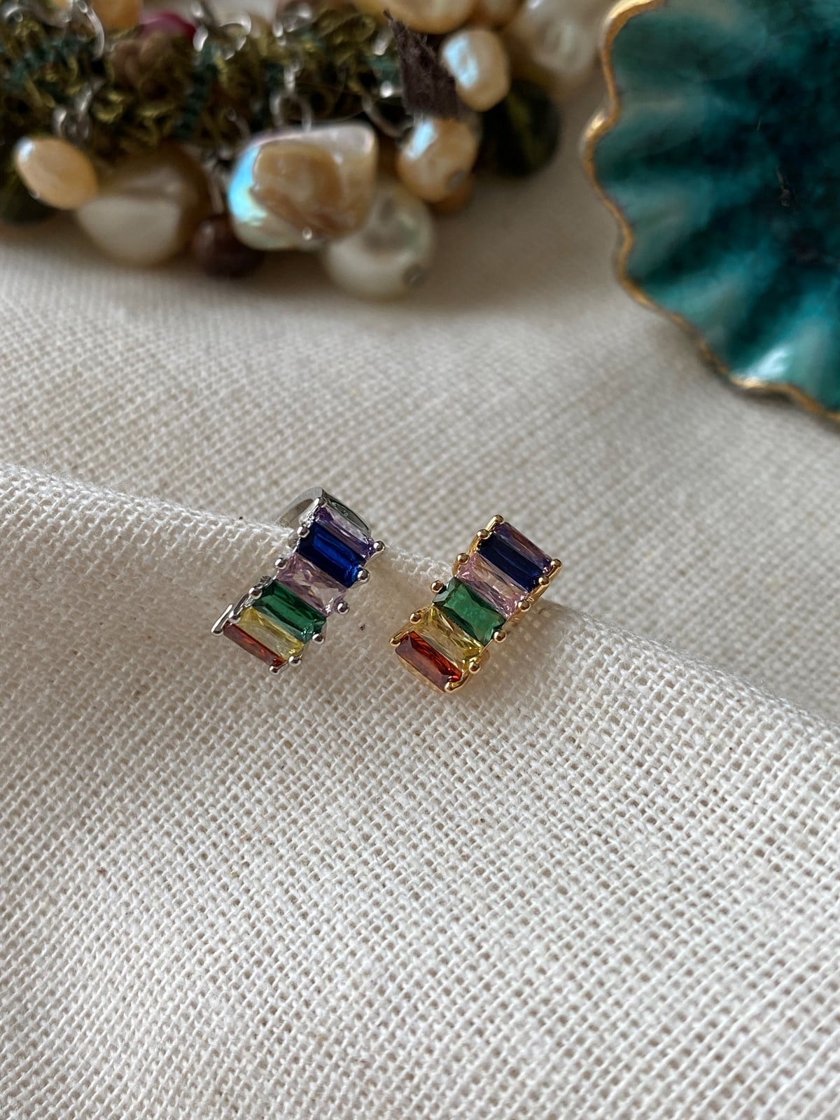 Renkli Baget Kıkırdak Küpe