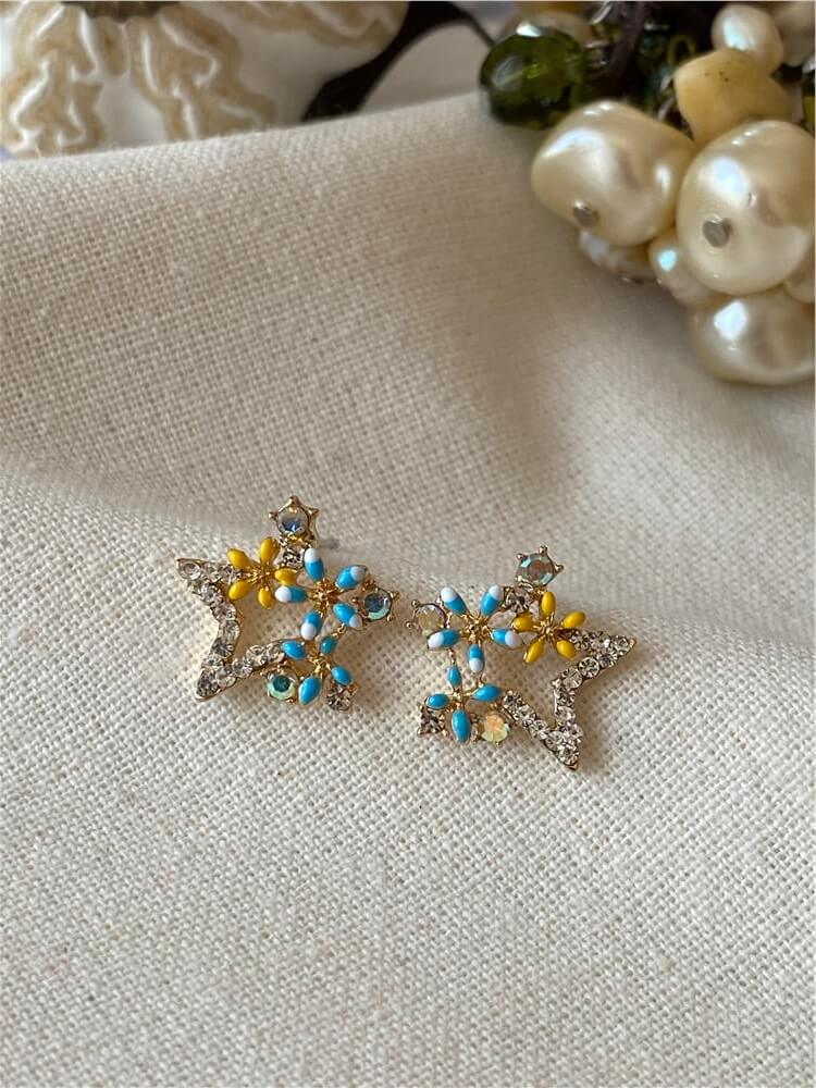 Renkli Çiçek Detaylı Taşlı Mini Yıldız Küpe