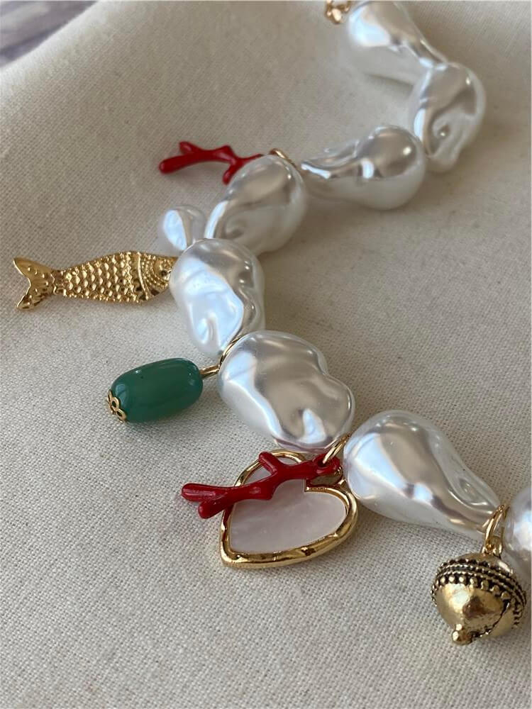 Renkli Vintage Charmlı Sedef Kolye