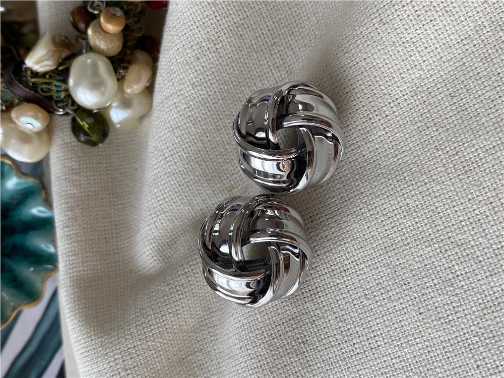 Silver Döngü Küpe