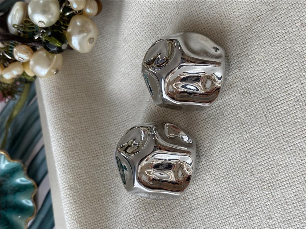 Silver Noform Bombe Küpe