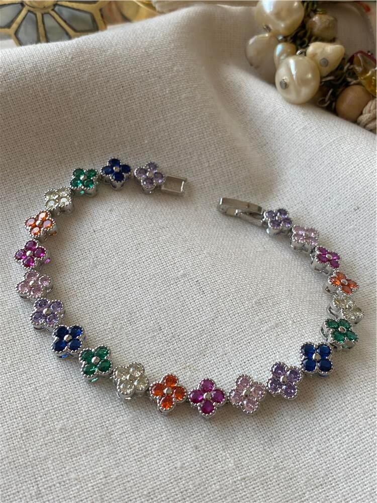 Silver Renkli Taşlı Cleef Model Bileklik