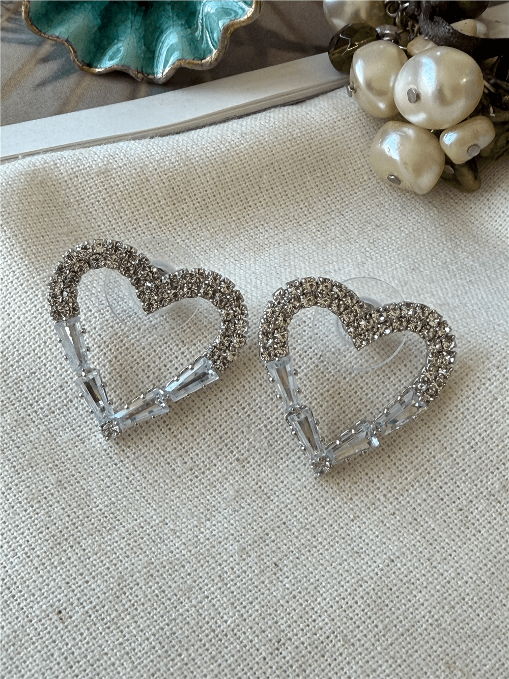 Silver Taşlı Kalp Küpe