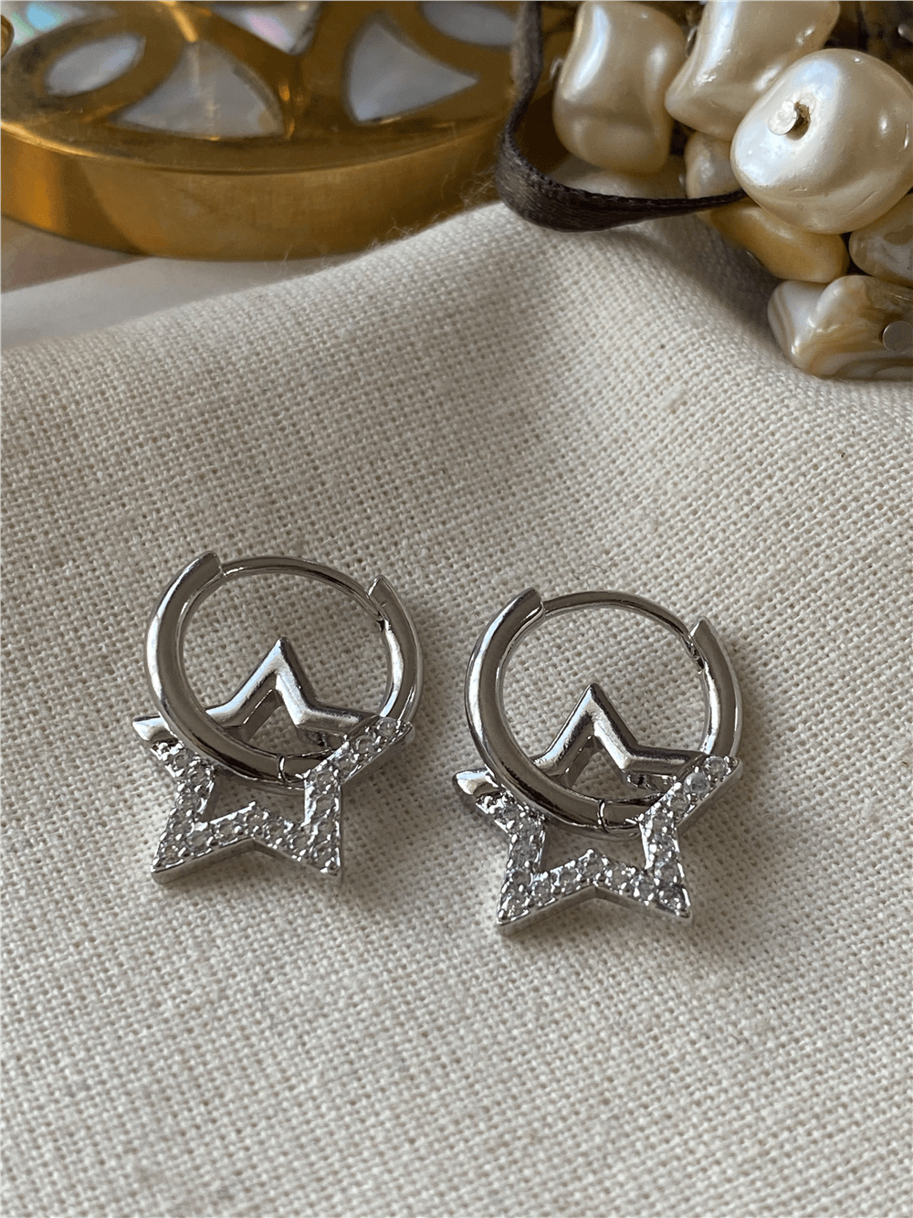 Silver Yarısı Taşlı Yıldız Detaylı Halka Küpe