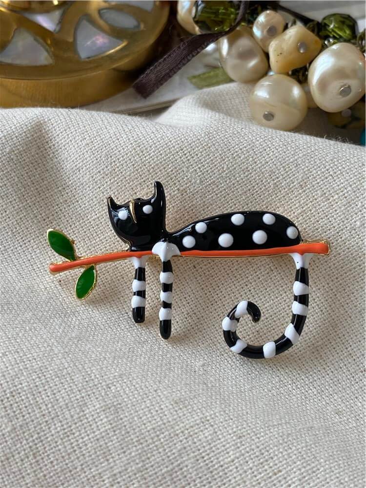 Siyah Kedi Broş