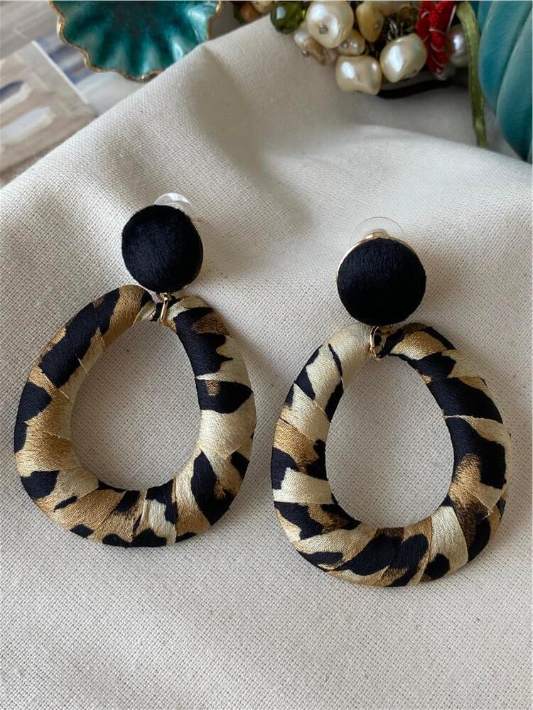 Siyah Noktalı Leopar Desen Oval Küpe