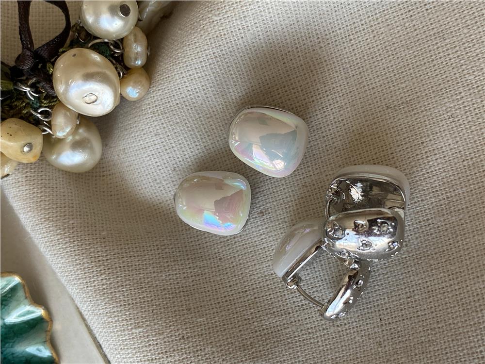 Taş Detaylı Silver Shine Küpe