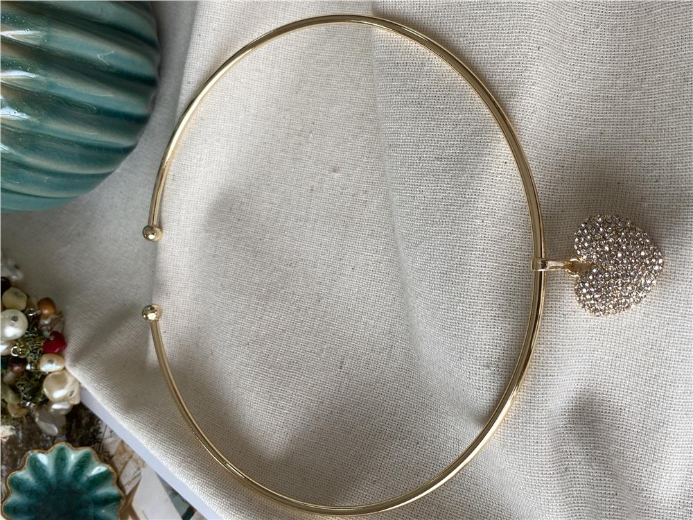Taşlı Big Kalp Choker Kolye