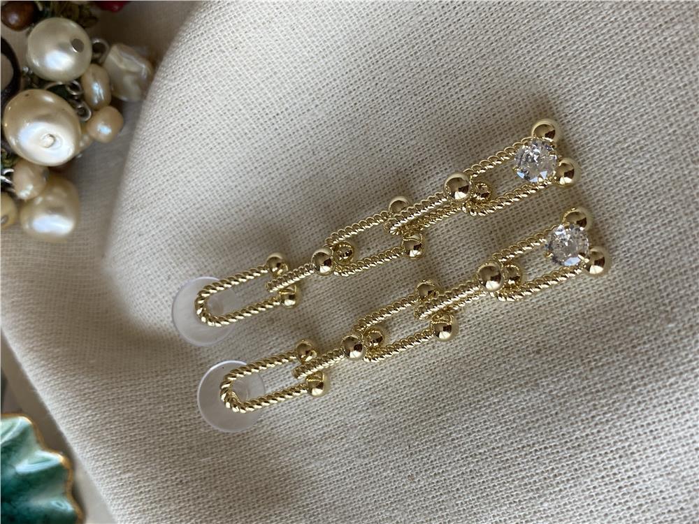 Taşlı Burgu Gold Tffny Küpe