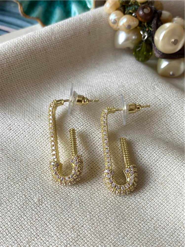 Taşlı Gold Çengel Küpe