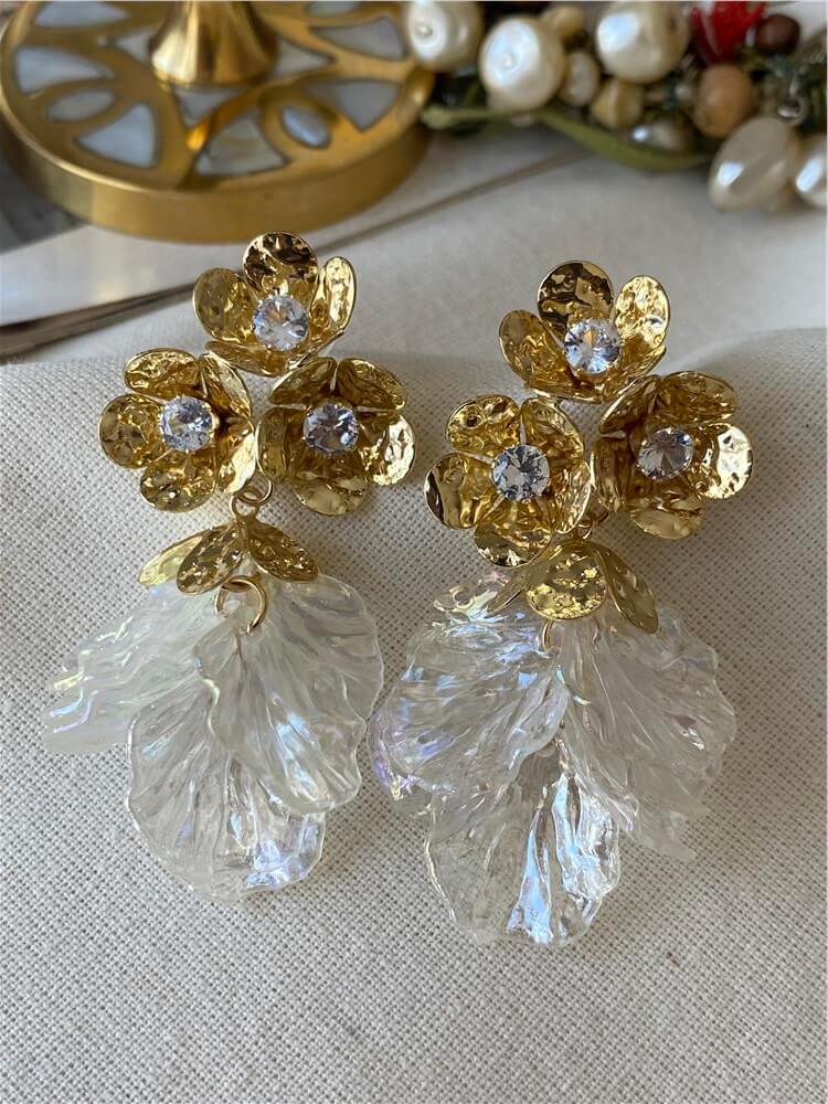 Taşlı Gold Detaylı Sedef Yapraklar Küpe