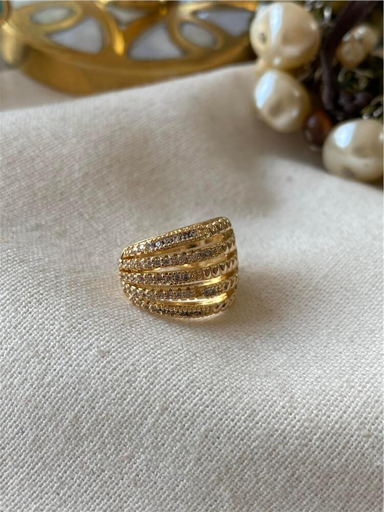 Taşlı Kaburga Model Kıkırdak Küpe