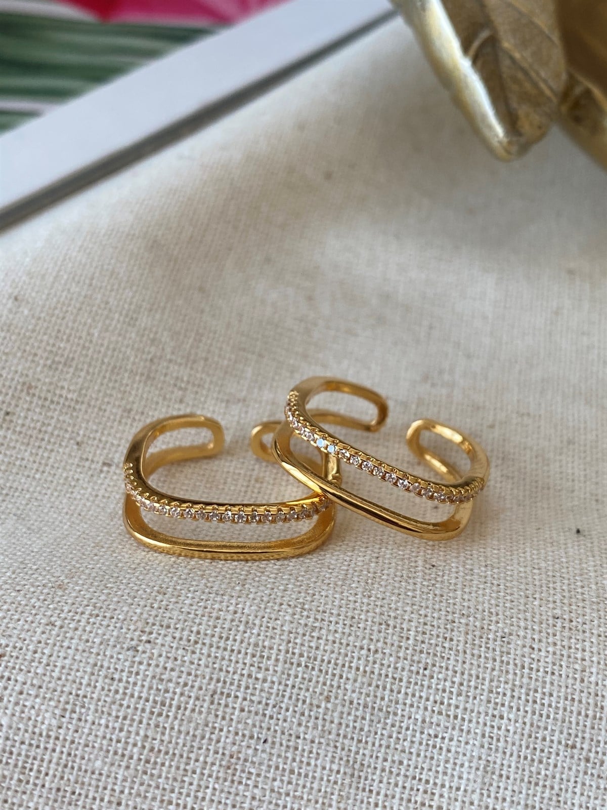 Taşlı Kare Form Yüzük