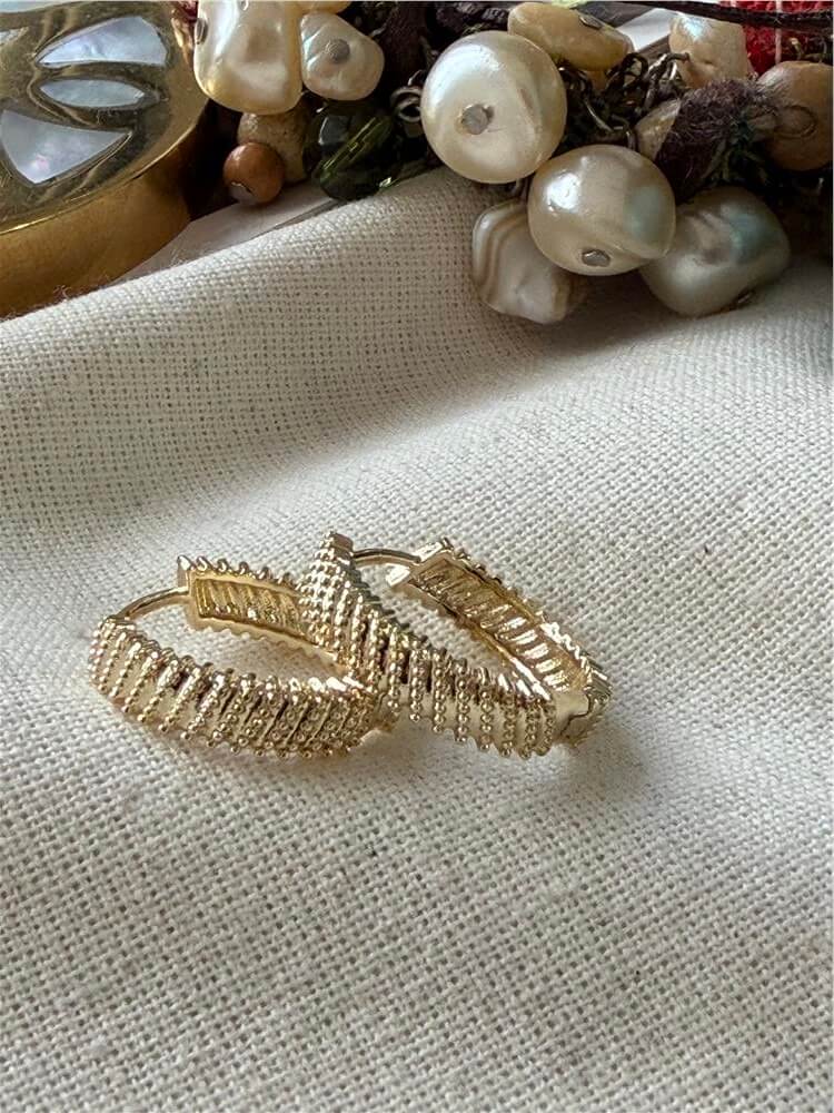 Tırtıklı Gold Halka Küpe