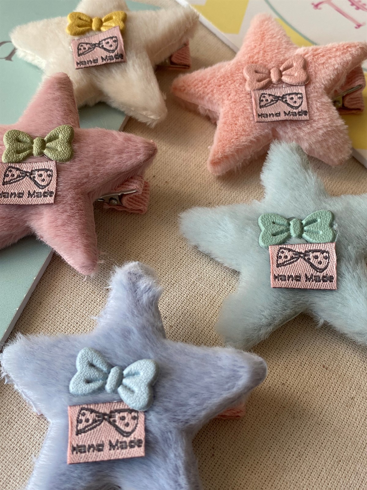 Tüylü Yıldız Toka